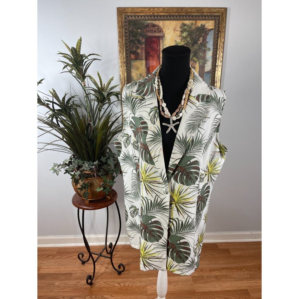 Love 83 Blazer Vest Women's 1XL White Floral Print Notch Lapel Coastal Grandma